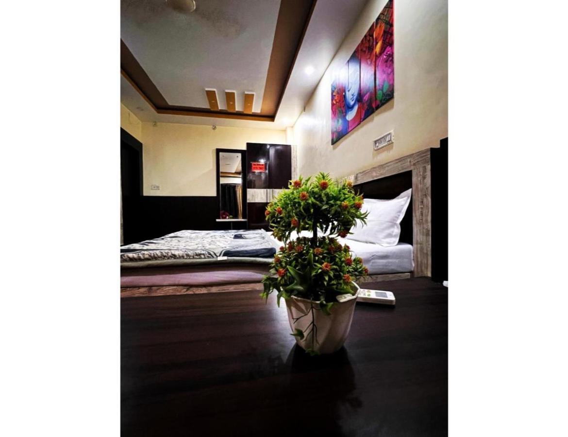 Hotel Preeti,Lalitpur 外观 照片