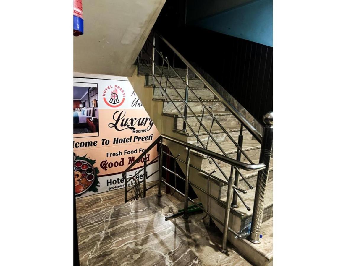 Hotel Preeti,Lalitpur 外观 照片
